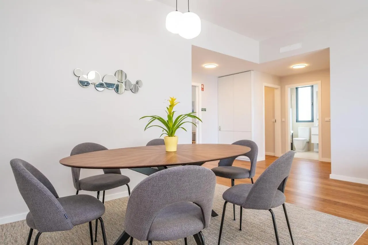 Apartment With Ocean View And Parking Funchal
