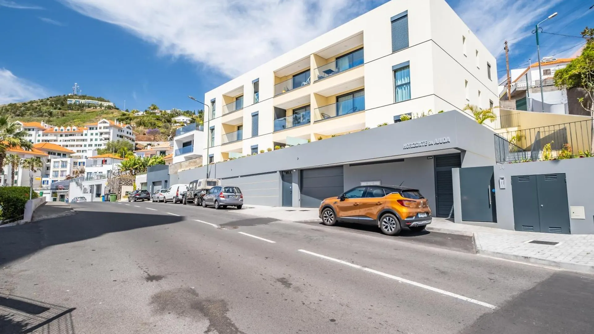 Apartment With Ocean View And Parking Funchal