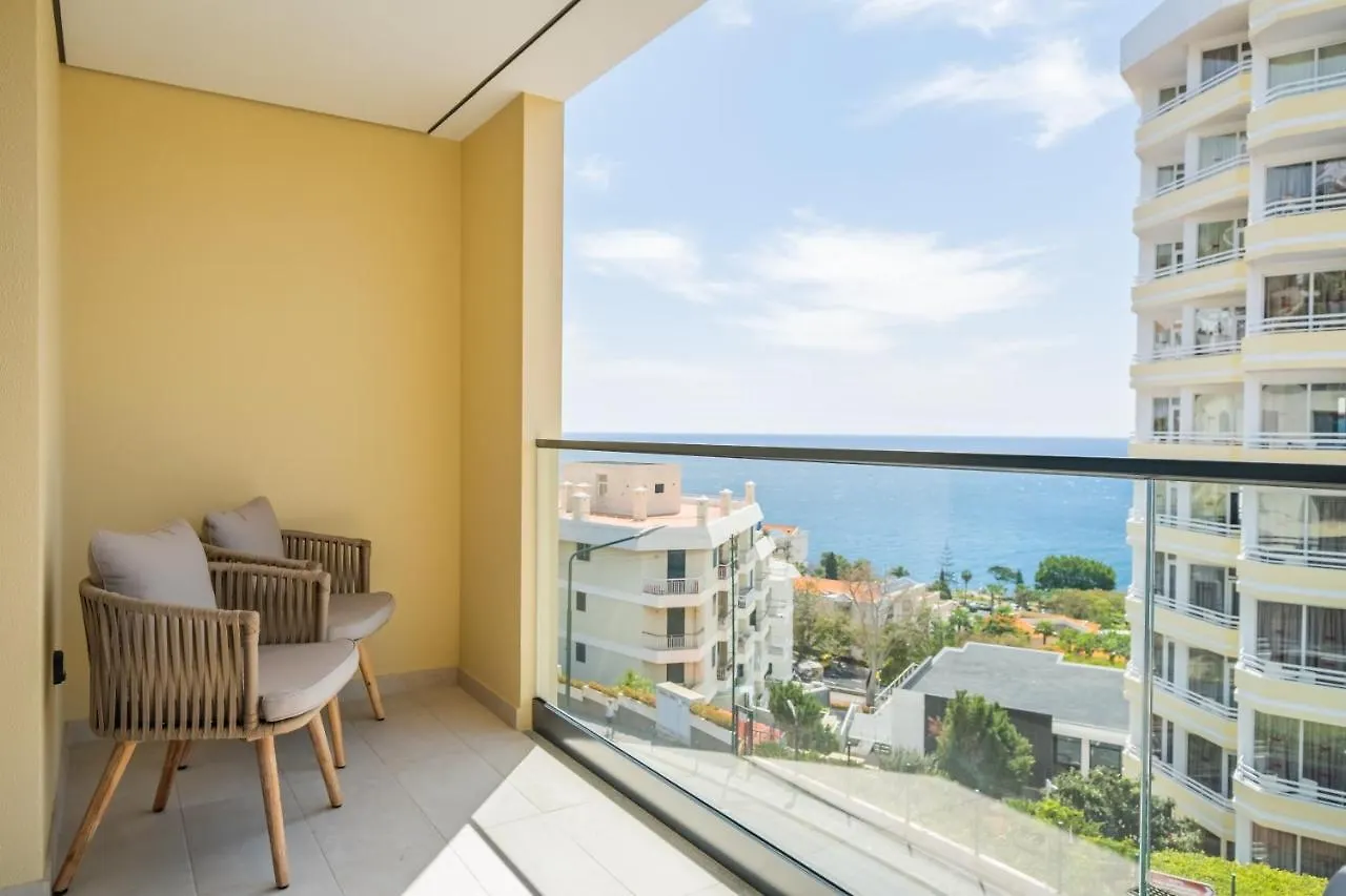 Apartment With Ocean View And Parking Funchal
